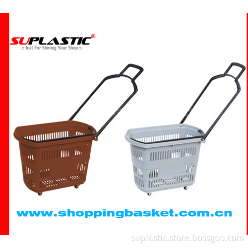 towable shopping basket with casters